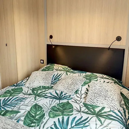 A - 6 Couchages, Piscine Chauffee, Proche Et Commerces - Fr-1-361-521 Chalet