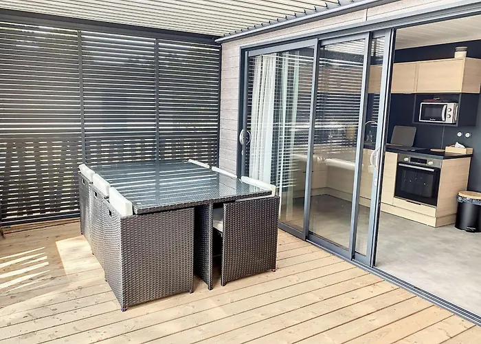 Σαλέ A - 6 Couchages, Piscine Chauffee, Proche Et Commerces - Fr-1-361-521 Jullouville-les-Pins